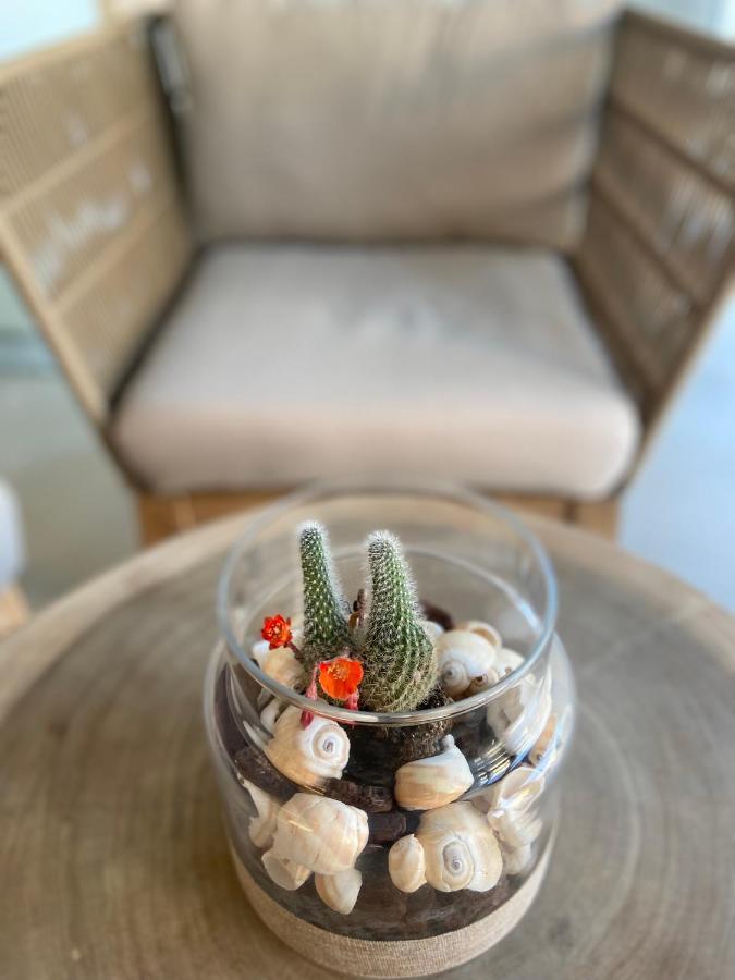 El Trebol Bar & Hotel Only Adults การ์โบเนรัส ภายนอก รูปภาพ