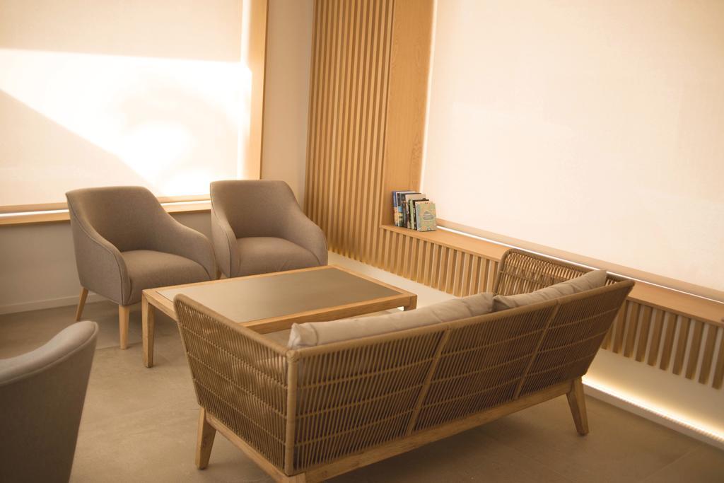 El Trebol Bar & Hotel Only Adults การ์โบเนรัส ภายนอก รูปภาพ